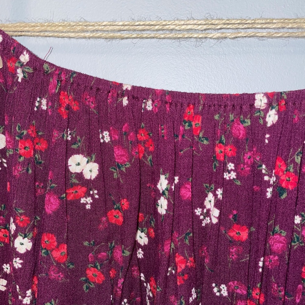 Floral Off-the-Shoulder Top - Picture 3 of 3